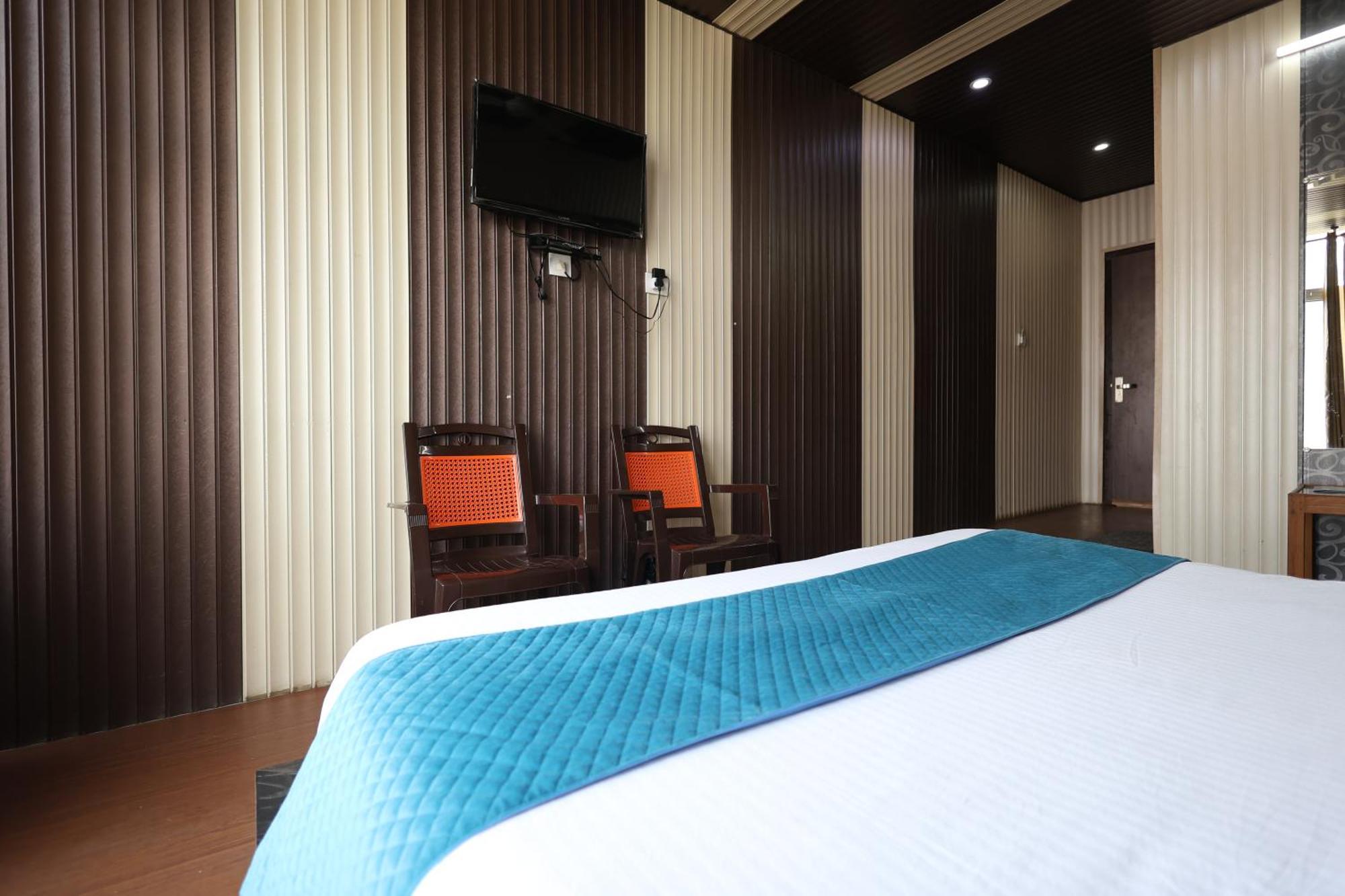 Sleeping Beauty Hotel Moutain View Property Joshīmath Exterior foto